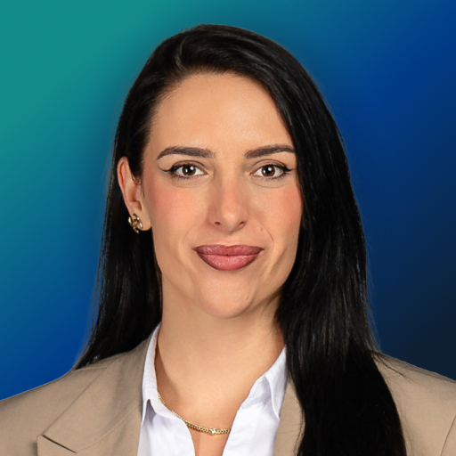 Portrait von Aldina Hanusa-Strassel, contec