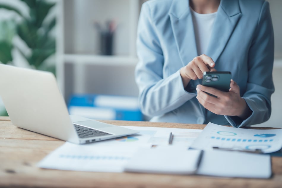 Entgelt­erhöhungen kommunizieren: Rechtssicher. Verständlich. Transparent.