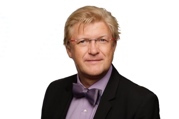 Porträtfoto von Dr. Jan Schröder (contec)