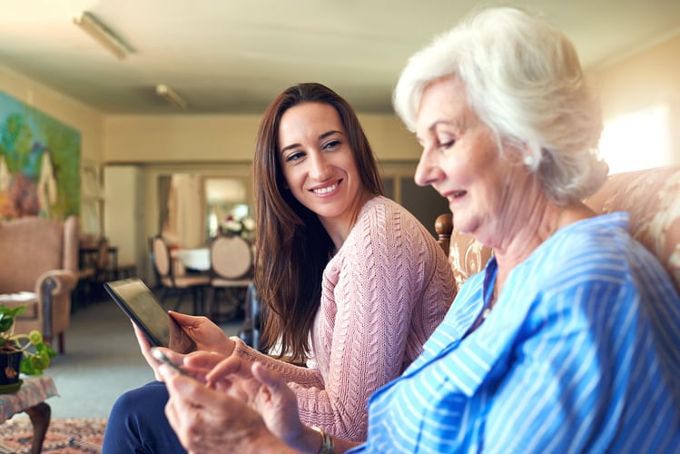 KI-gestützte Senior*innenberatung