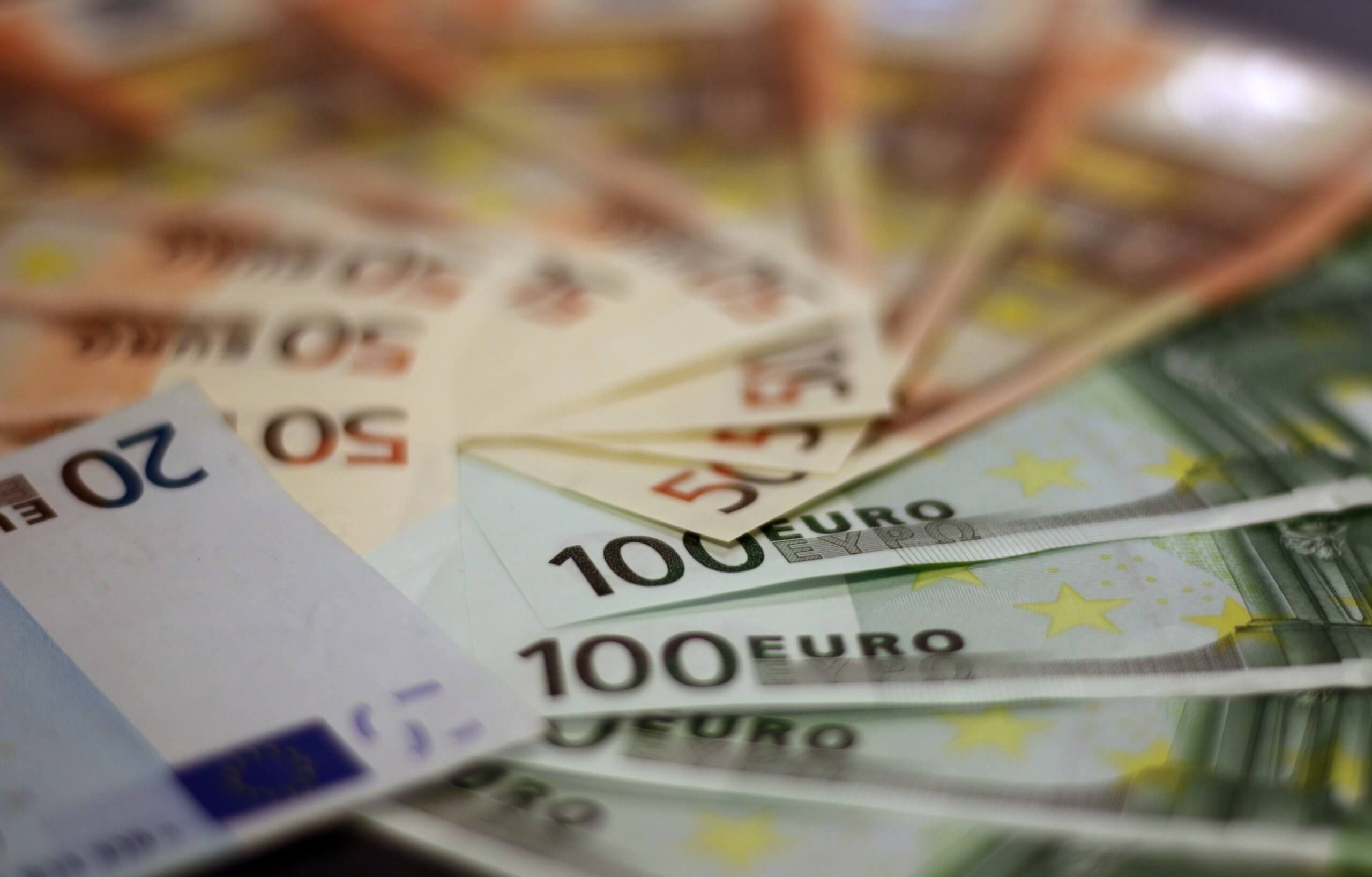 Geld Corona-Prä,ie